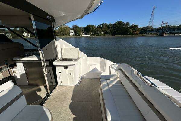 Regal 42 Sport Coupe Yacht For Sale