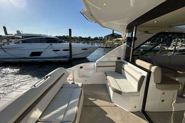 Regal 42 Sport Coupe Yacht For Sale