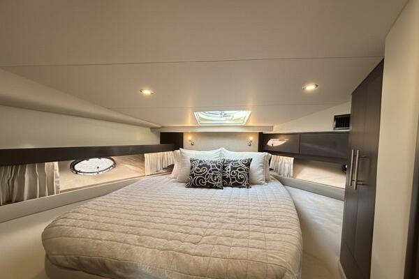 42ft Regal Yacht For Sale