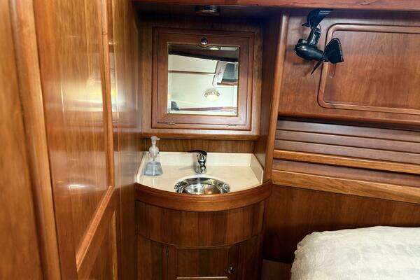Outbound 46 Yacht For Sale