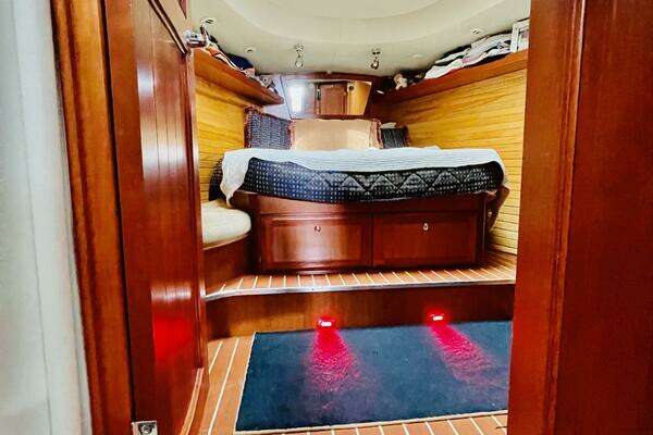Hunter 49 Yacht For Sale