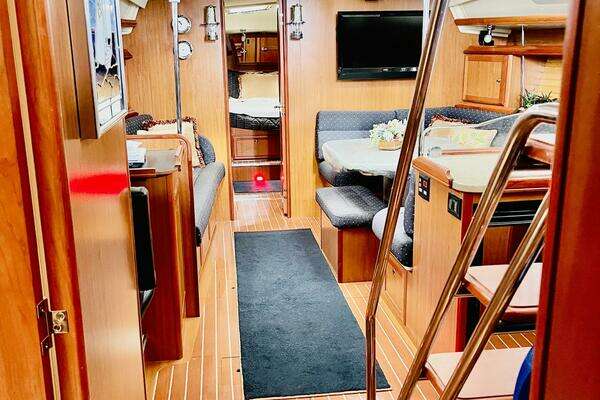 Hunter 49 Yacht For Sale