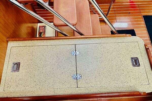 Hunter 49 Yacht For Sale