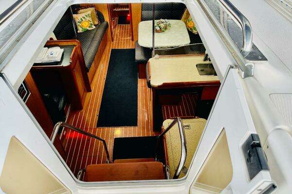 Hunter 49 Yacht For Sale