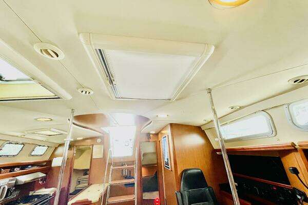 Hunter 49 Yacht For Sale