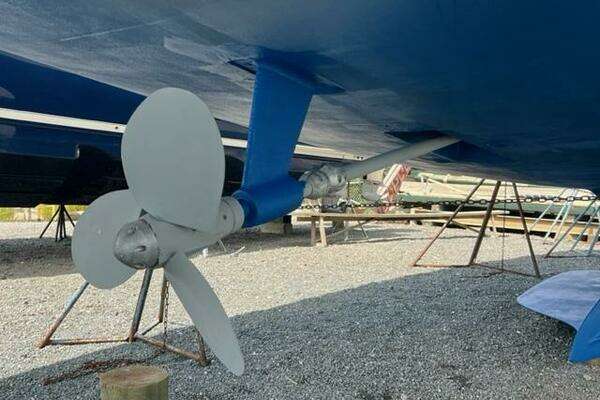 Hunter 49 Yacht For Sale