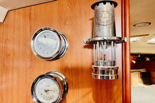 Hunter 49 Yacht For Sale