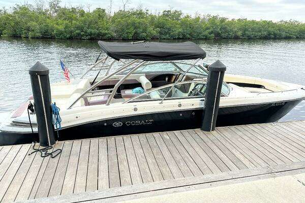 30-ft-Cobalt-2010-296-Cape Coral Florida United States yacht for sale