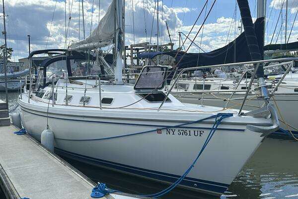 Photo of the 1992 Catalina  "Cygnus II"