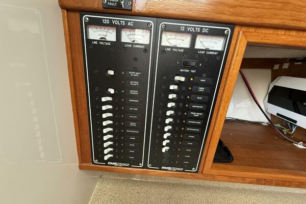 28ft Albemarle Yacht For Sale