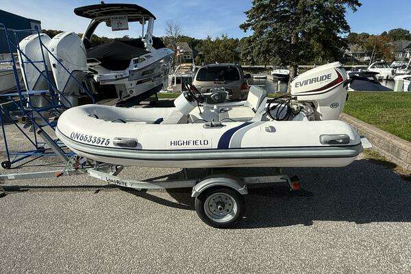 11-ft-Highfield-2018-CL340 Console- Midland Ontario Canada  yacht for sale