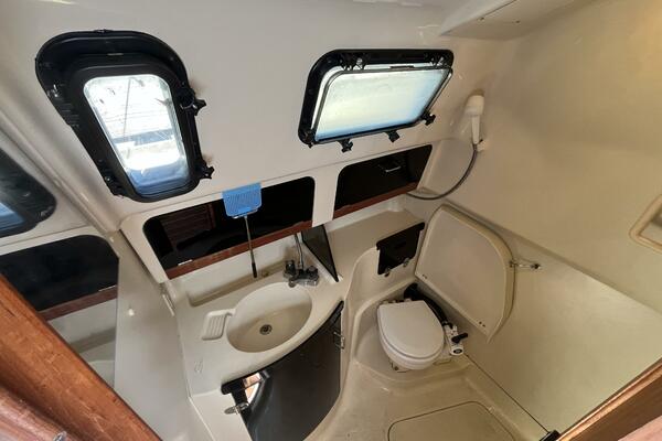 Papillon 30ft Hunter Yacht For Sale