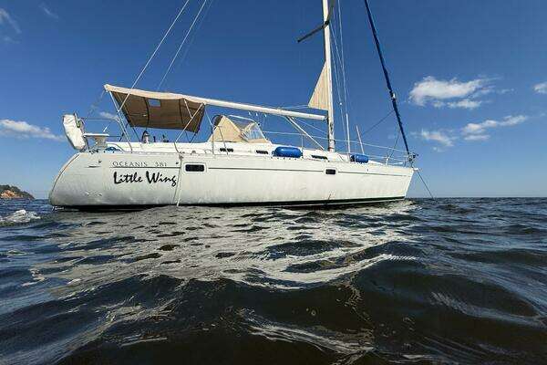 Little Wing 38ft Beneteau Yacht For Sale