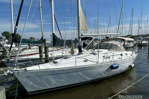 Photo of the 1998 Beneteau Oceanis 381 "Little Wing"