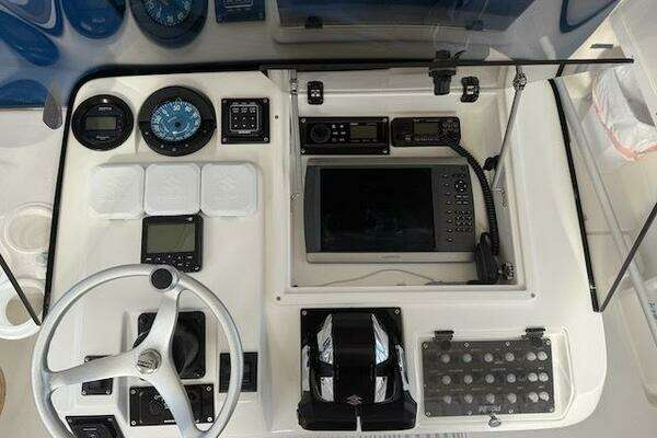 Photo of the 2000 Intrepid 356 Cuddy