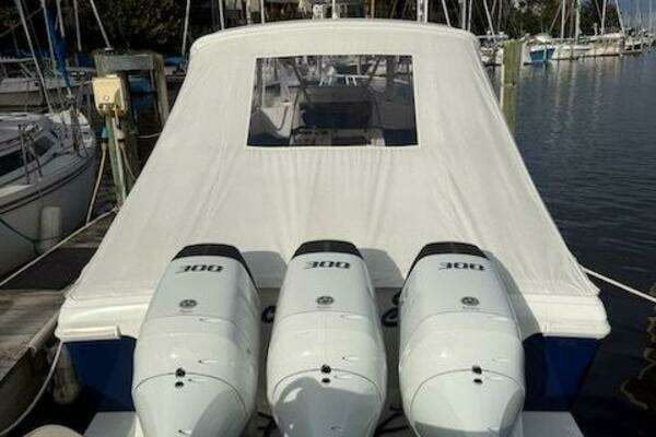 Photo of the 2000 Intrepid 356 Cuddy