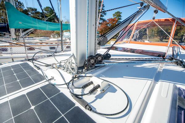 Cinnamon Girl 44ft Jeanneau Yacht For Sale