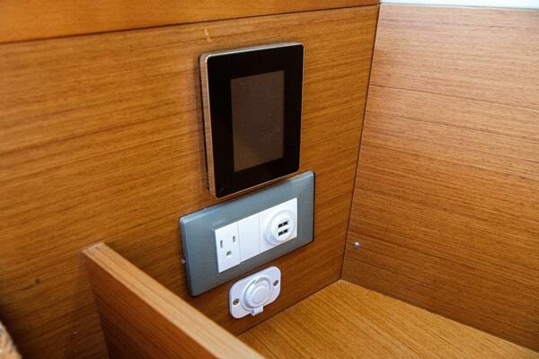 Cinnamon Girl 44ft Jeanneau Yacht For Sale