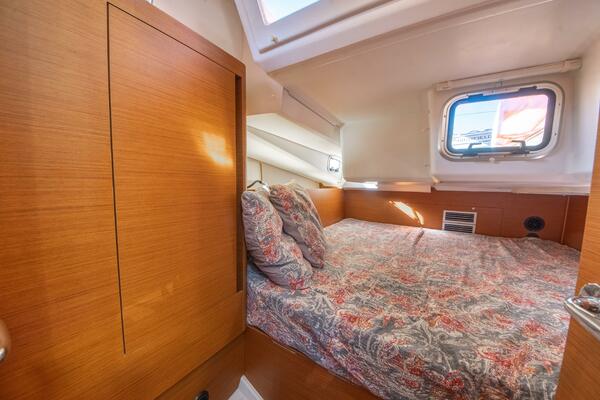 Cinnamon Girl 44ft Jeanneau Yacht For Sale