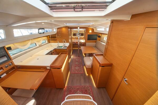 Cinnamon Girl 44ft Jeanneau Yacht For Sale