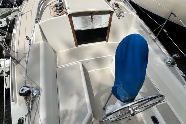 Finale 35ft O Day Yacht For Sale