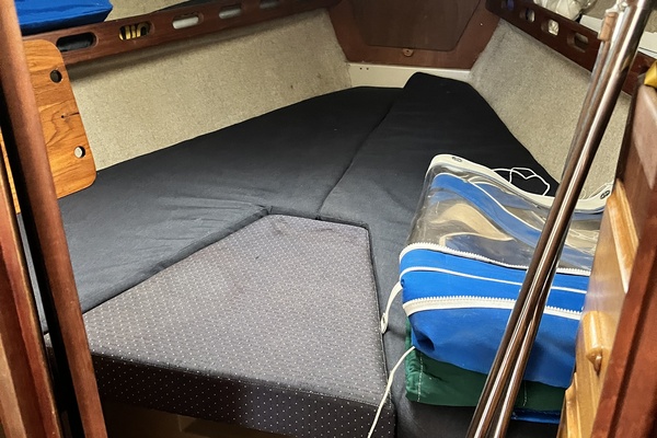 Finale 35ft O Day Yacht For Sale