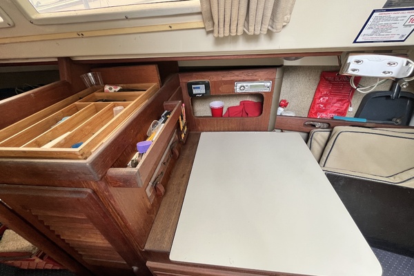 Finale 35ft O Day Yacht For Sale