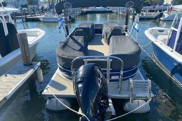 Photo of the 2023 South Bay 224 RS LE 2.75