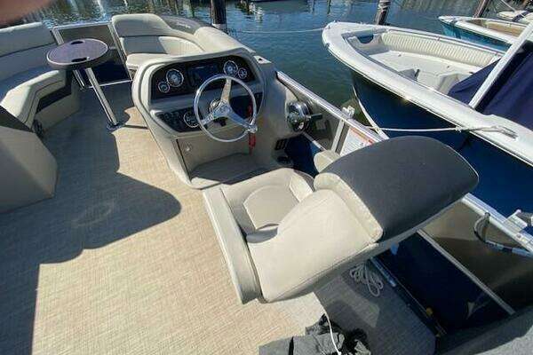 Photo of the 2023 South Bay 224 RS LE 2.75