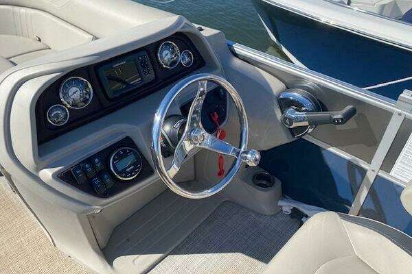 Photo of the 2023 South Bay 224 RS LE 2.75