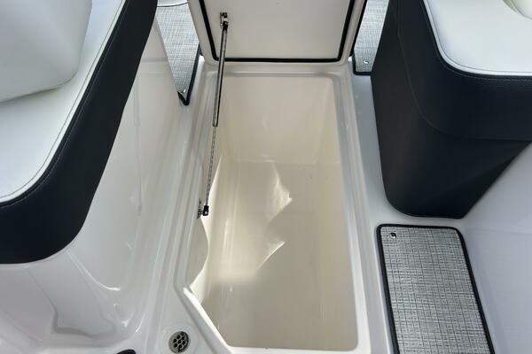 2026 Regal 26 LX6 - Storage