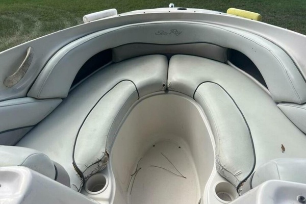 23ft Sea Ray Yacht For Sale