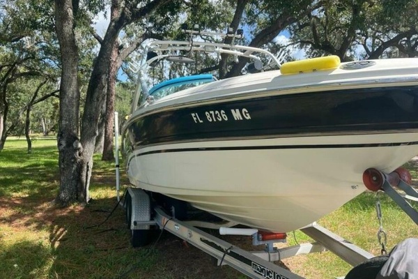 23ft Sea Ray Yacht For Sale