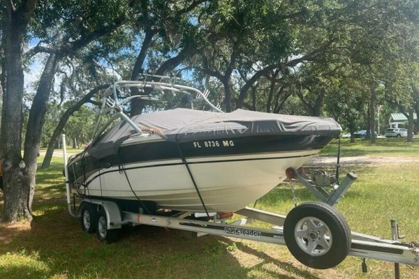 23ft Sea Ray Yacht For Sale