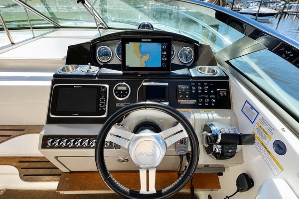 LIL LEE 35ft Sea Ray Yacht For Sale