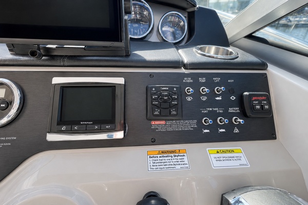 LIL LEE 35ft Sea Ray Yacht For Sale