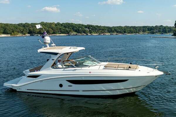 35ft Sea Ray Yacht For Sale