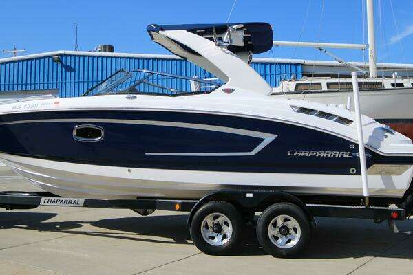 25-ft-Chaparral-2013-257 SSX-Change of Plans-Racine Wisconsin United States yacht for sale