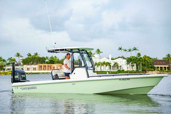 24-ft-Everglades-2018-243 CC-Jupiter  Florida United States yacht for sale