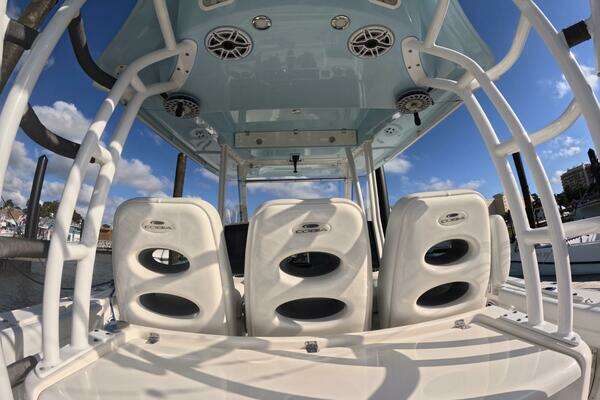 Cobia 350 CC Yacht For Sale