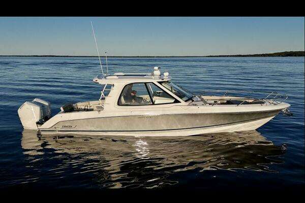 BOSTON WHALER - 380 Realm