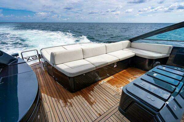 Pershing 5x Yacht For Sale