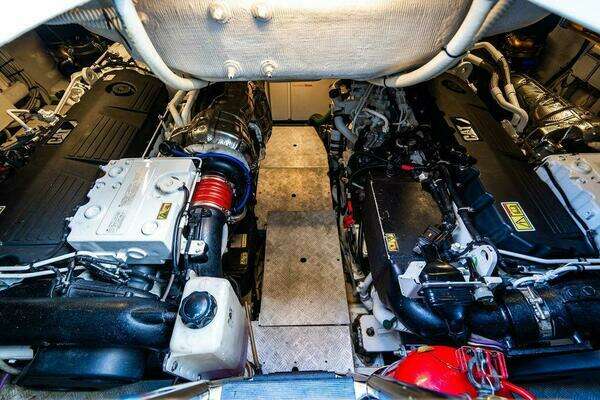 Pershing 5x Yacht For Sale