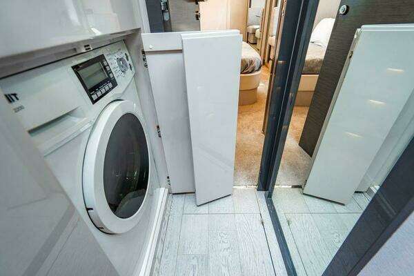 Pershing 5x Yacht For Sale