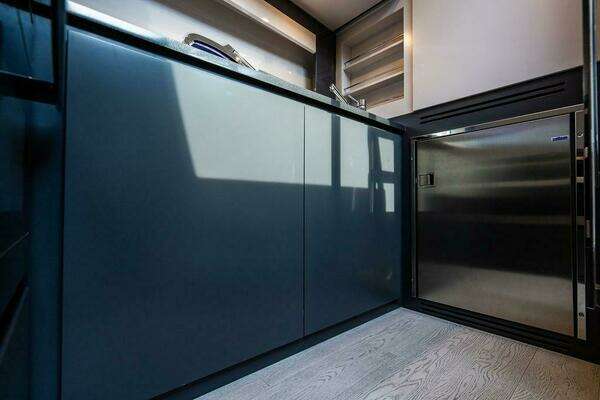 Pershing 5x Yacht For Sale