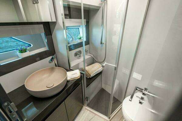 Pershing 5x Yacht For Sale