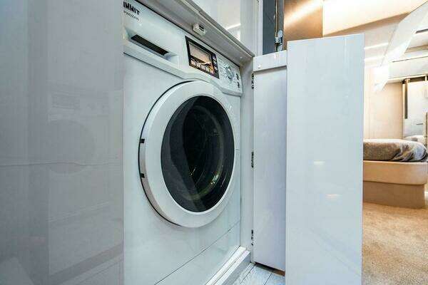 Pershing 5x Yacht For Sale