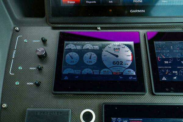 Pershing 5x Yacht For Sale