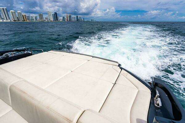 Pershing 5x Yacht For Sale