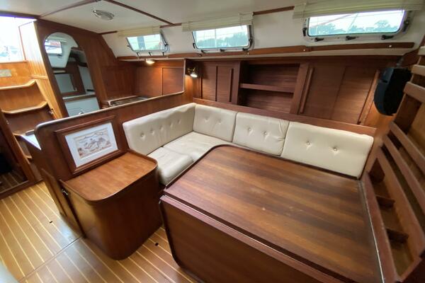 Delphinium 40ft J Boats Yacht For Sale